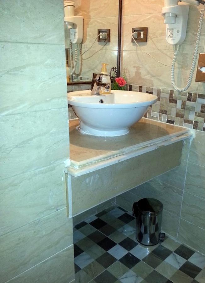 Mg Nefertiti Hotel ミニヤー 部屋 写真